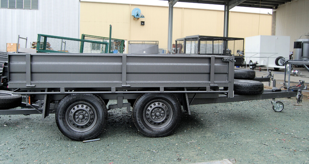 2.0T Tandem Axle Box Trailer with Wheels Under and Drop Sides  2