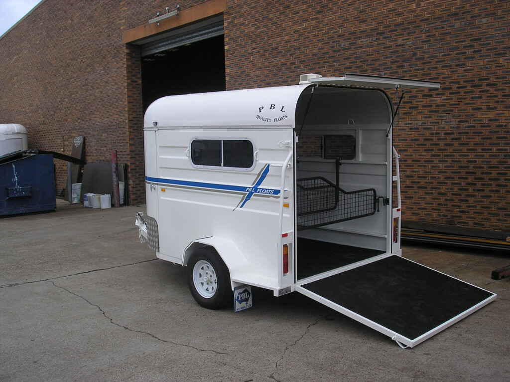 Fully Enclosed 3 Horse Miniature Float - PBL Trailers and Horse Floats