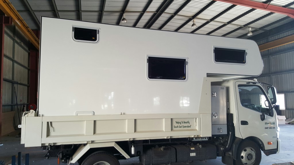 Fibreglass Mounted Camper 4