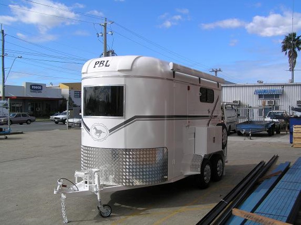 Mudguard Tack Box & Awning