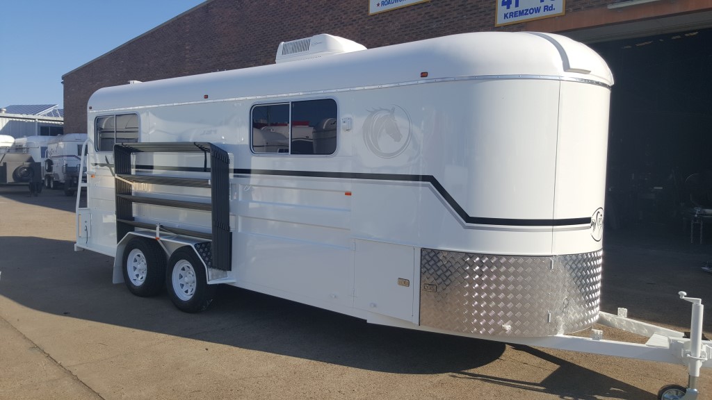 Float with Portable Yards and Air Conditioner